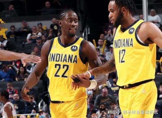 步行者完胜深圳队，拉文带队取胜