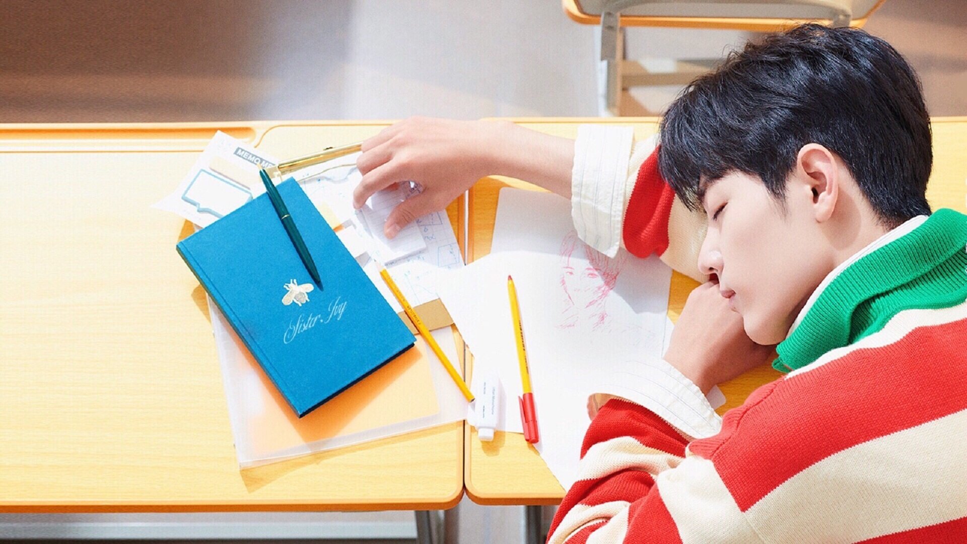 黄喜灿爆发与巴拉圭制霸皇家社会，足球世界的边缘革命与双线破壁