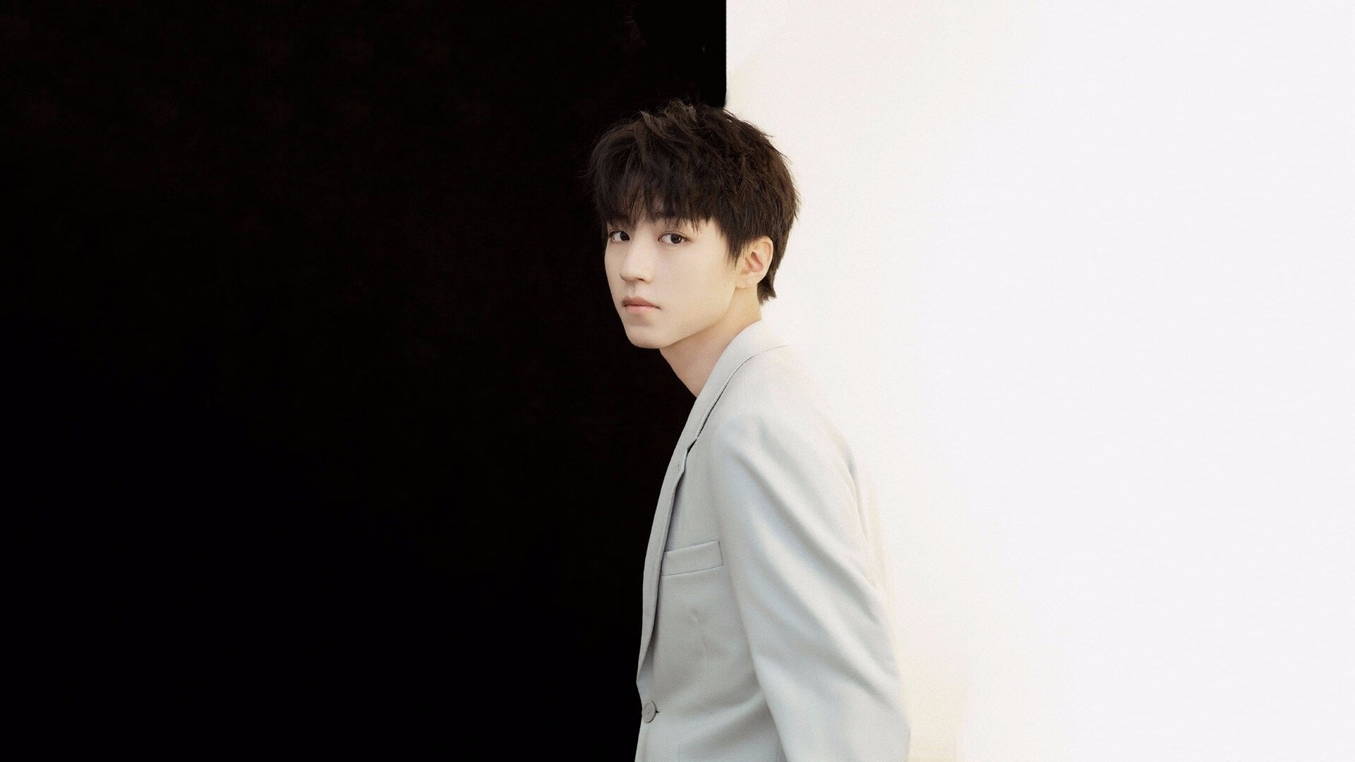 爱尔兰的狂风，吹垮了里昂的城墙，卢卡库用压力淬炼的爆发之夜