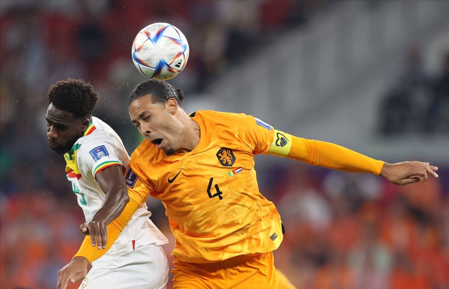 塞内加尔连续得分压制皇马，伊布状态火热